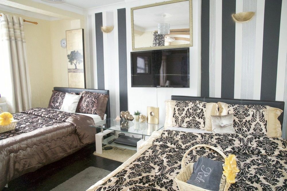 A & L Lodgings Barking  Extérieur photo